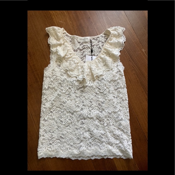 Delicia Top - Picture 5 of 10